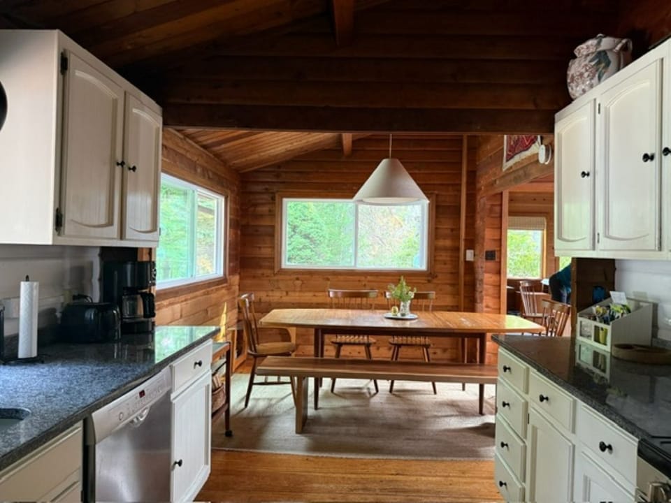 Diningroom from Kitchen