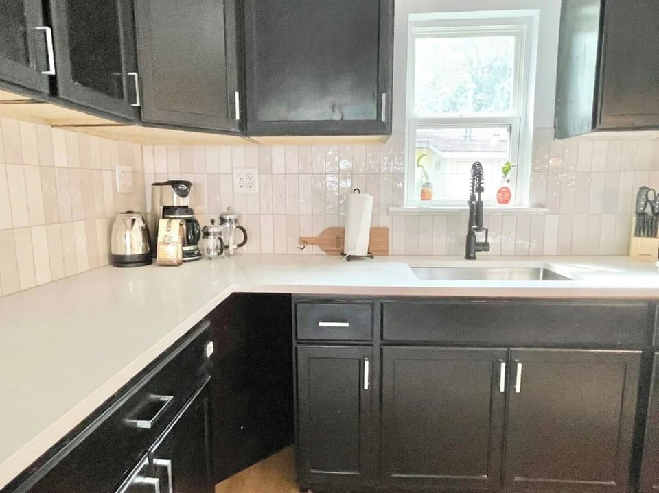 Kitchen with All The Basics