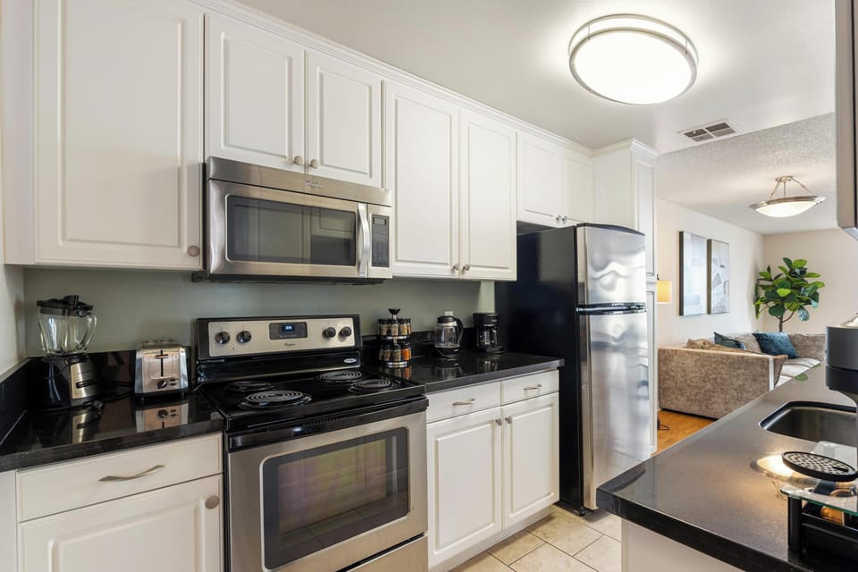  Full Kitchen - Cook like home with a fully stocked kitchen