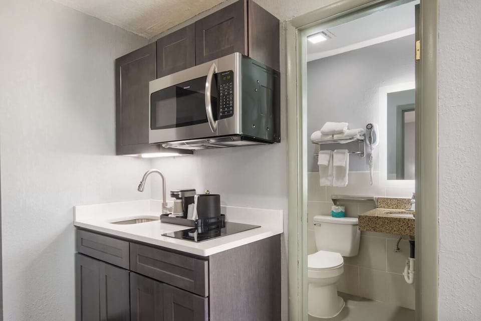 In-room amenities