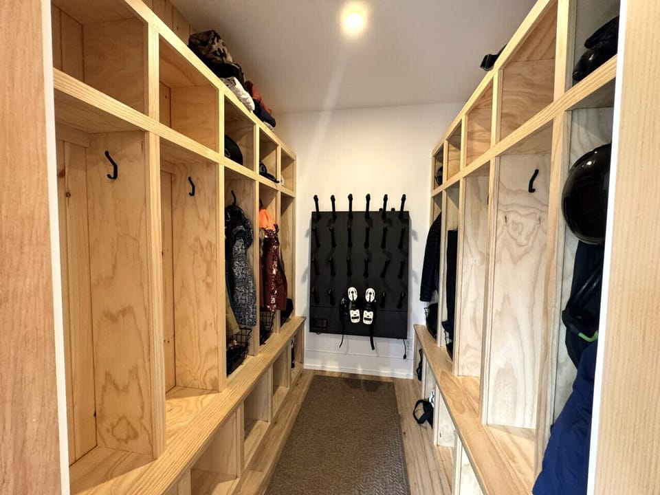 Ski locker with Boot dryers