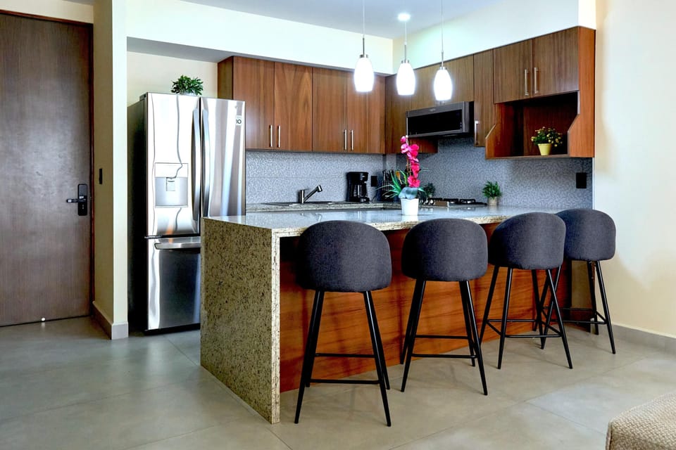 Condo - Image 9