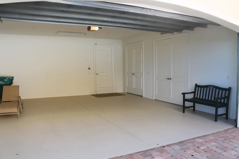 Garage - 2 Car