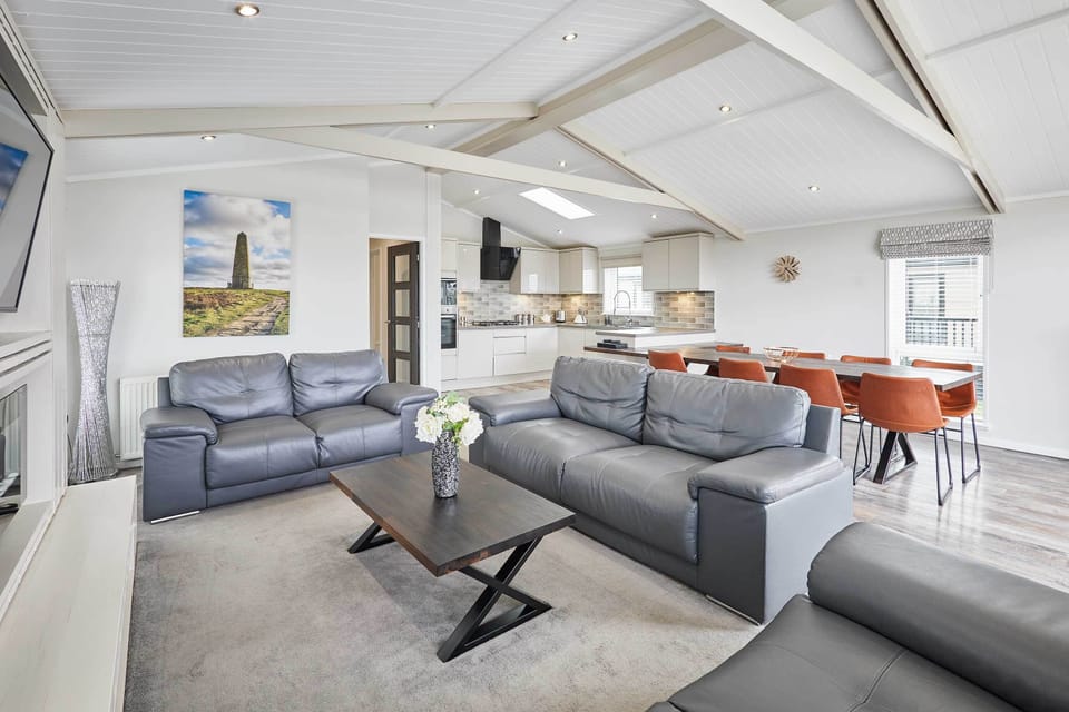 Transporter Lodge, Great Ayton - Host & Stay