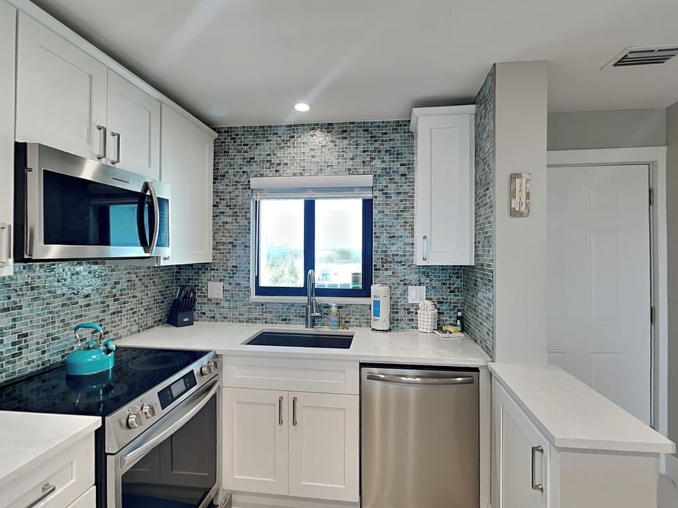 Fully Equipped Kitchen with Stainless Steel Appliances