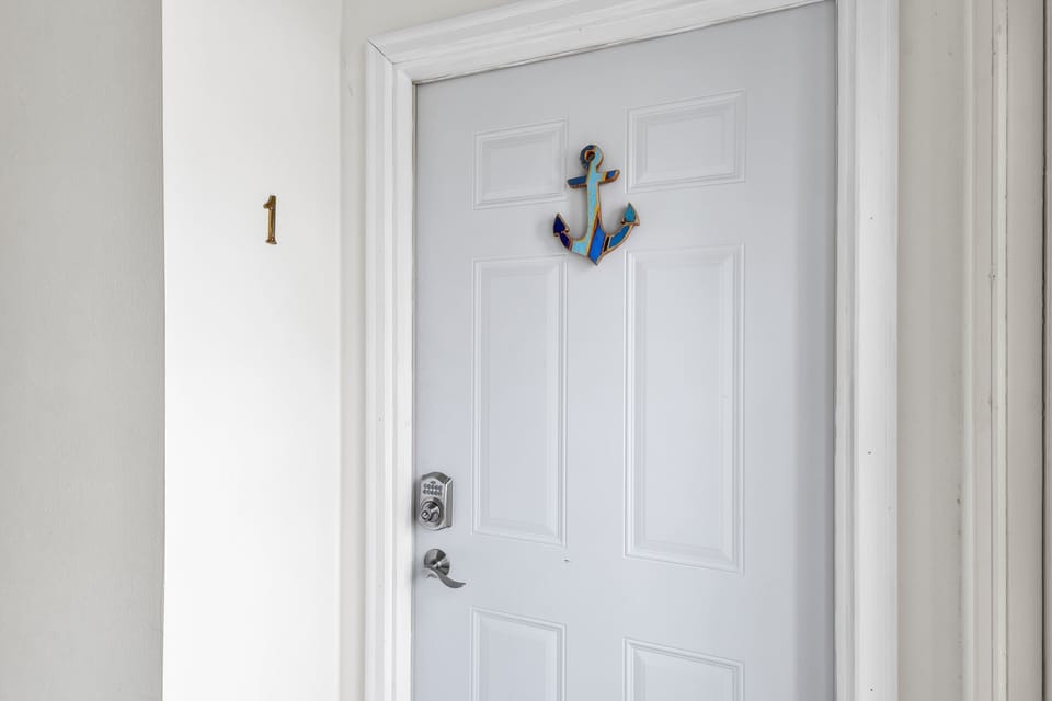 Indoors, Door, Folding Door, Sliding Door, Shelf