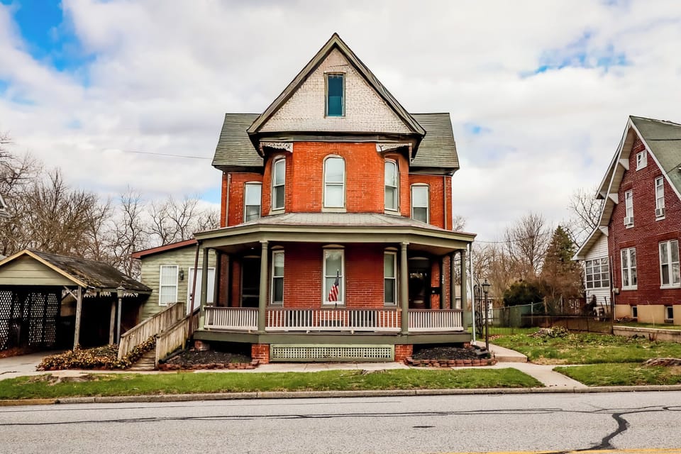 Spacious 4-bedroom home just 10 minutes from historic Gettysburg.