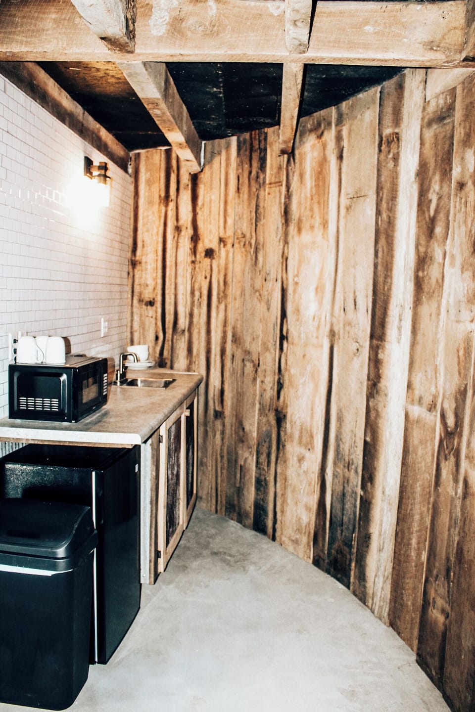 kitchenette, microwave, coffee maker