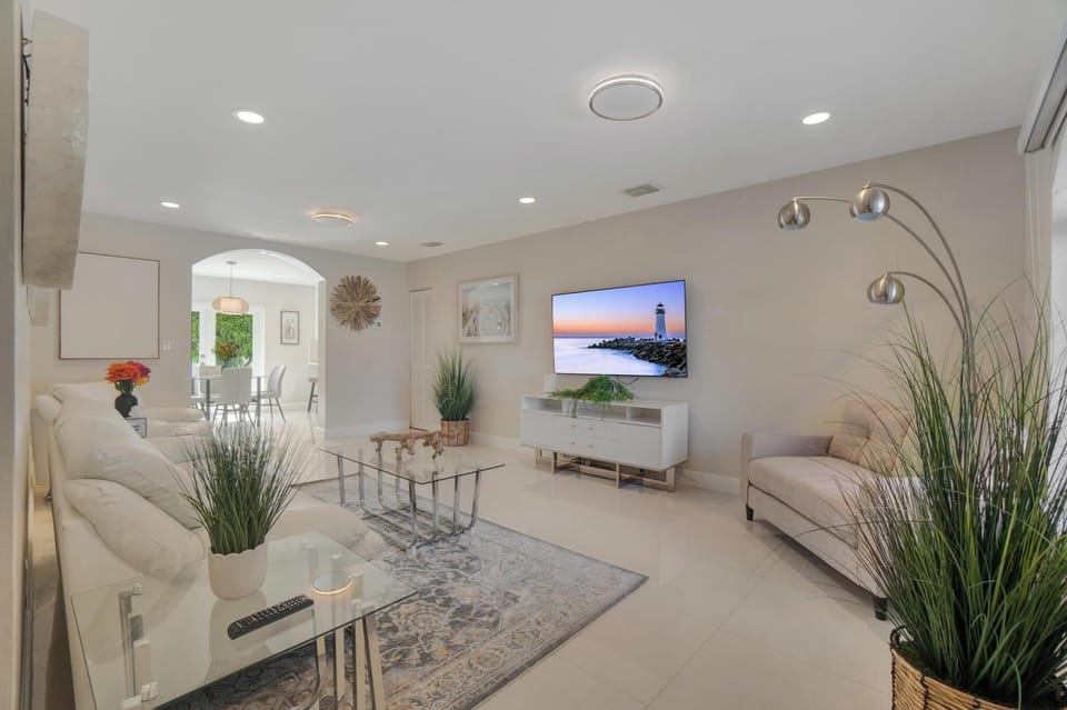 Unwind in style with access to Hulu, HBO, Disney+, or unplug with a board game.