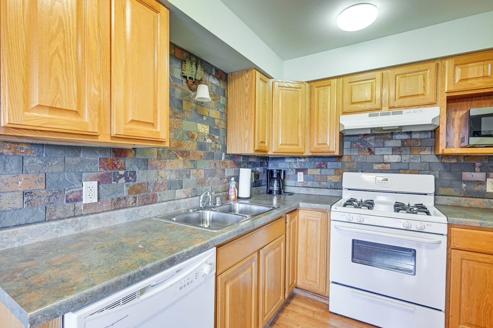 Kitchen | Lower Floor