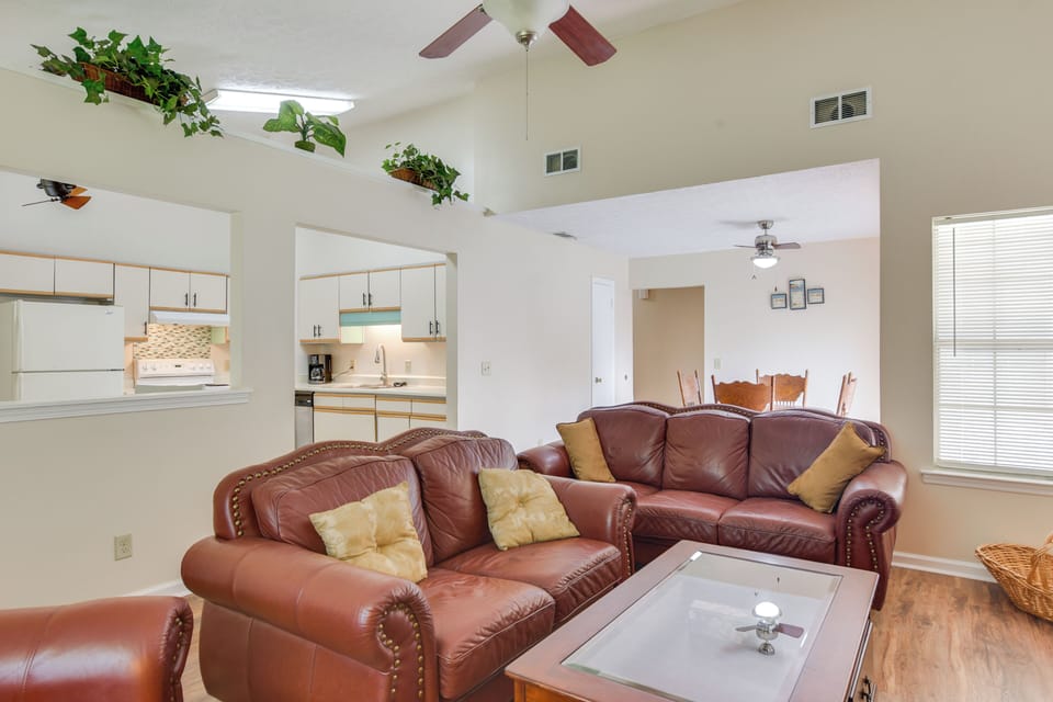 Richmond Hill Vacation Rental | 3BR | 2BA | 1,500 Sq Ft | 2 Steps Required