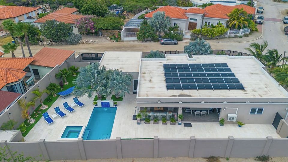 Ritz on Ruby ~ BRAND NEW 3BR Villa w/Private Pool! (27463)