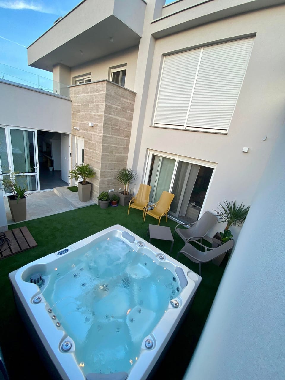 Terrace 2