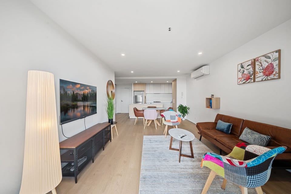 Living Area/Dining Area/Kitchen