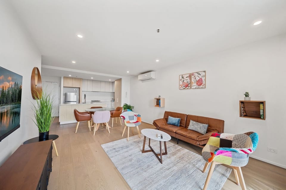 Living Area/Dining Area/Kitchen