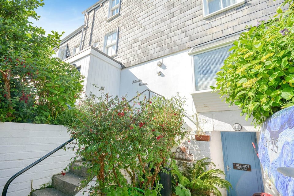 Entrance / Reception