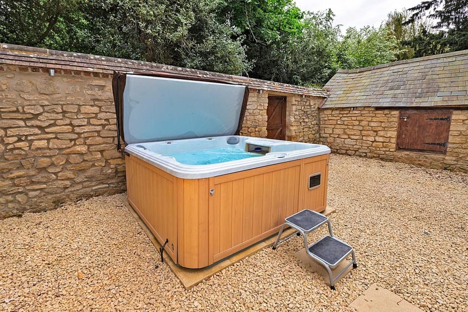 Holiday Home Swimming Pool
