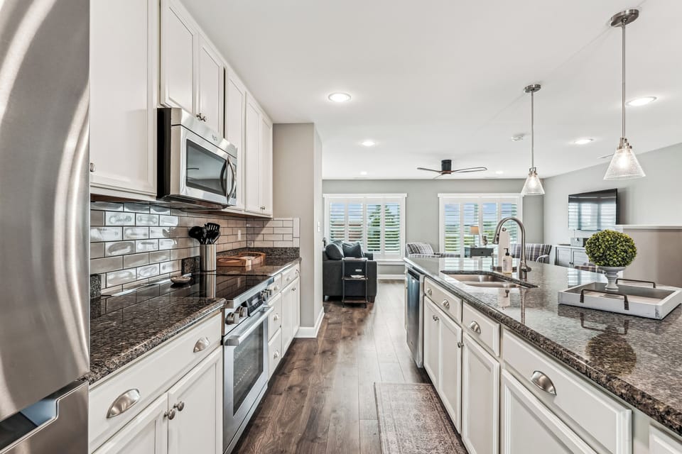 Main Level,Kitchen,