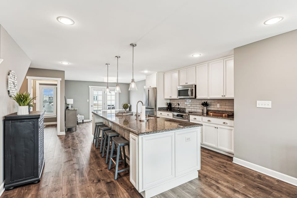 Main Level,Kitchen,