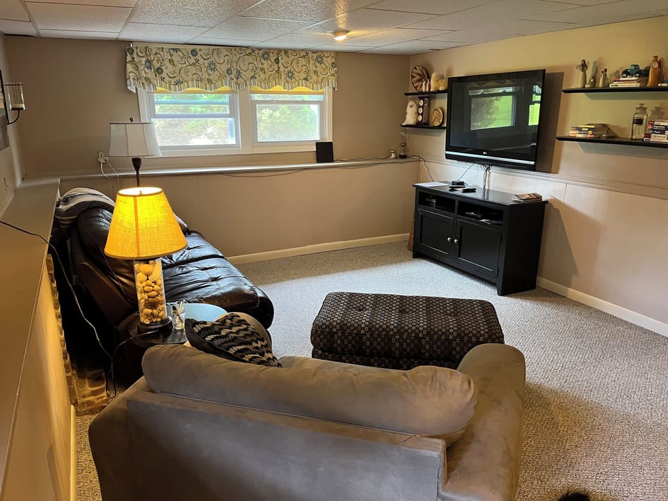 Living area with 50” TV streaming and local channels 
