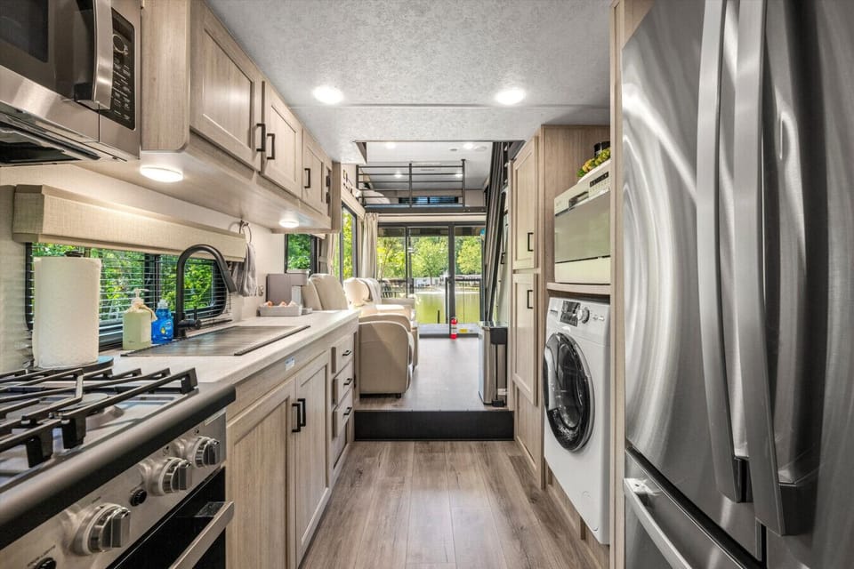 Whip up a gourmet meal in this full kitchen complete with stainless appliances