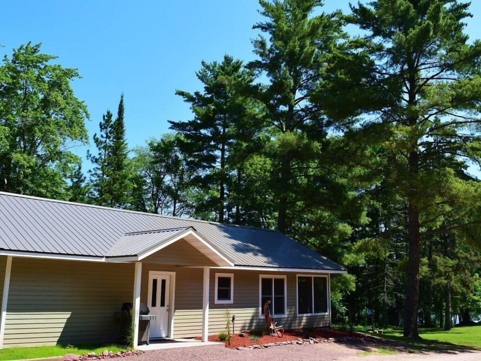 Red Cabin Entrance