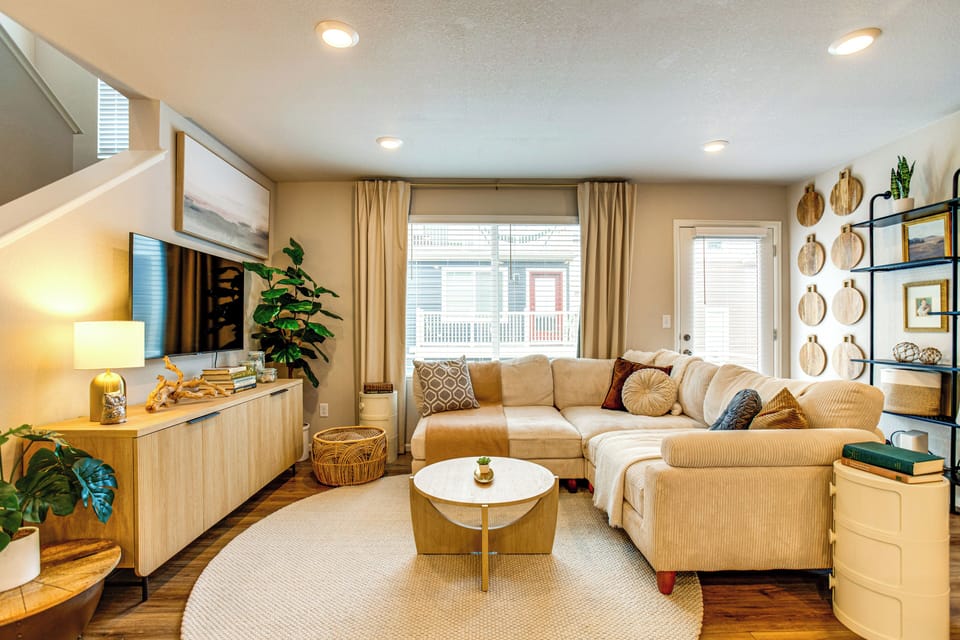 Denver Vacation Rental | 4BR | 3.5BA | 1,700 Sq Ft | 1 Step to Enter