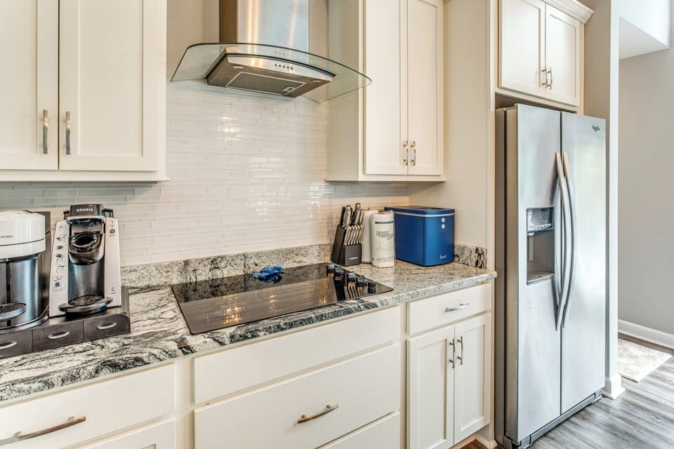Kitchen | Keurig Coffee Maker | Espresso Machine | Cooking Basics