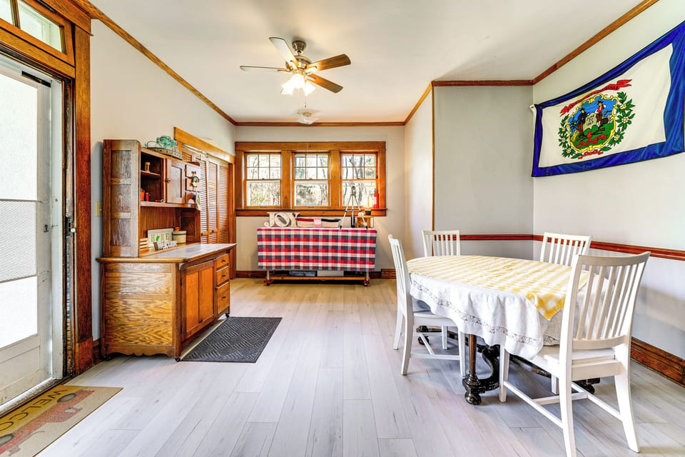 Additional Dining Area | 1st Floor