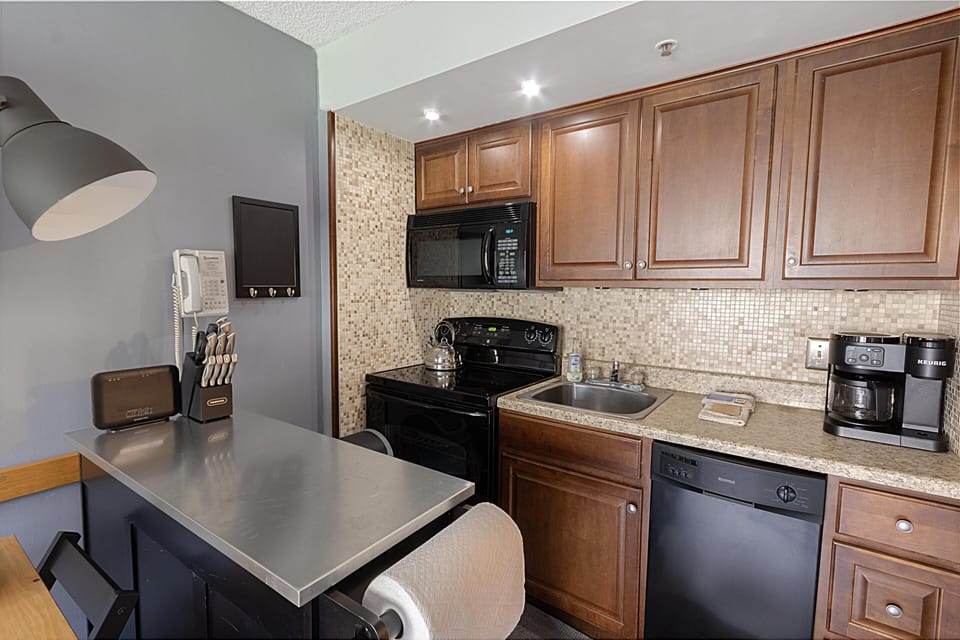 The fully stocked kitchen is ideal for preparing anything from quick snacks to full meals for your group.