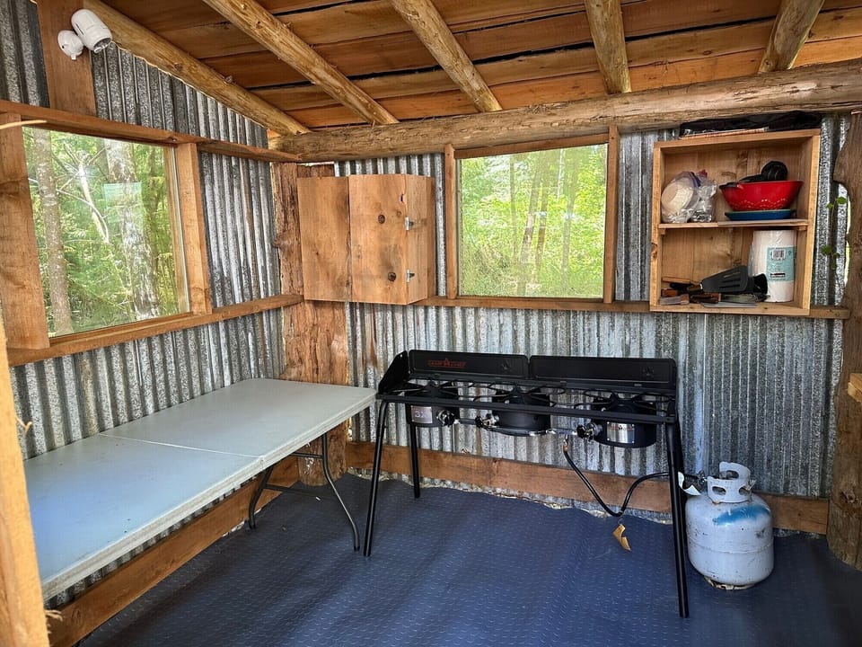 Tent2011204