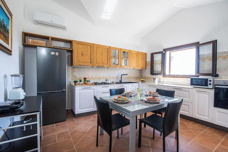 Kitchen and dining area