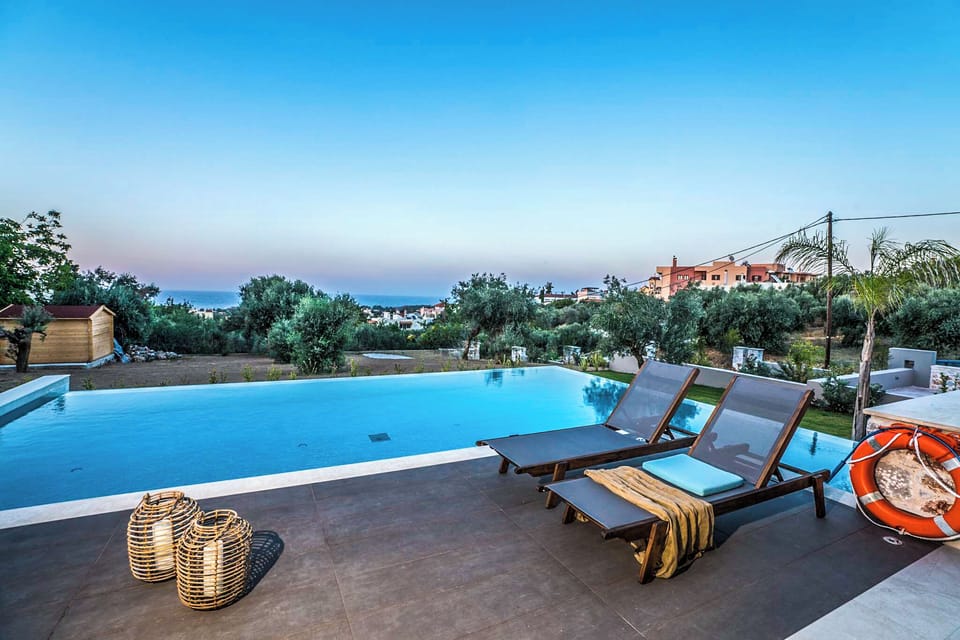 Private Pool