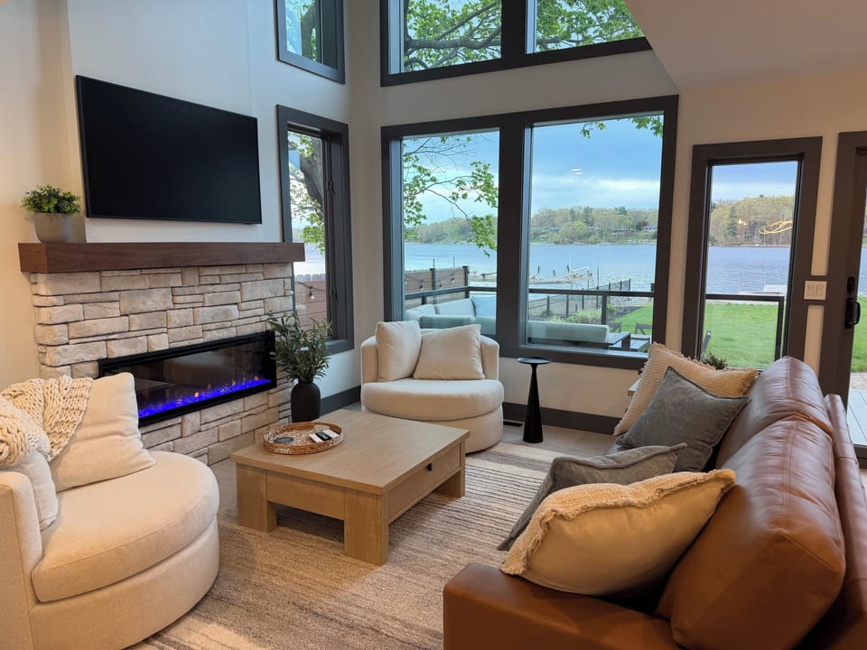Living Room with Fireplace