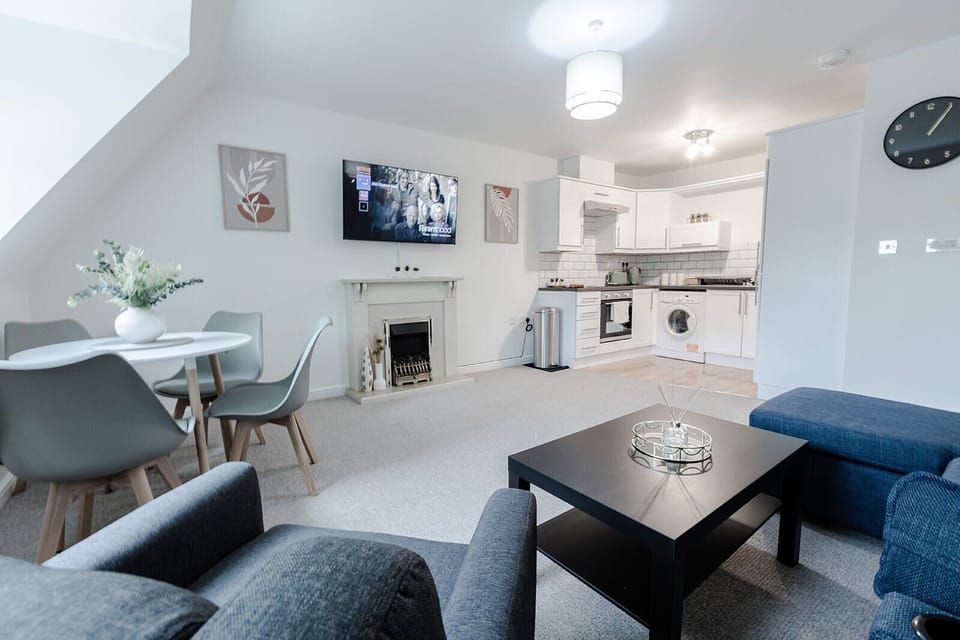 Living Room / Lounge
