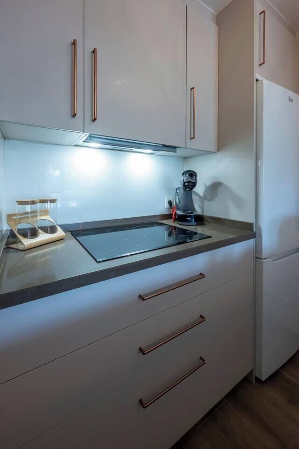 Integrated kitchen fully equipped for a stay with delicious meals! (4)