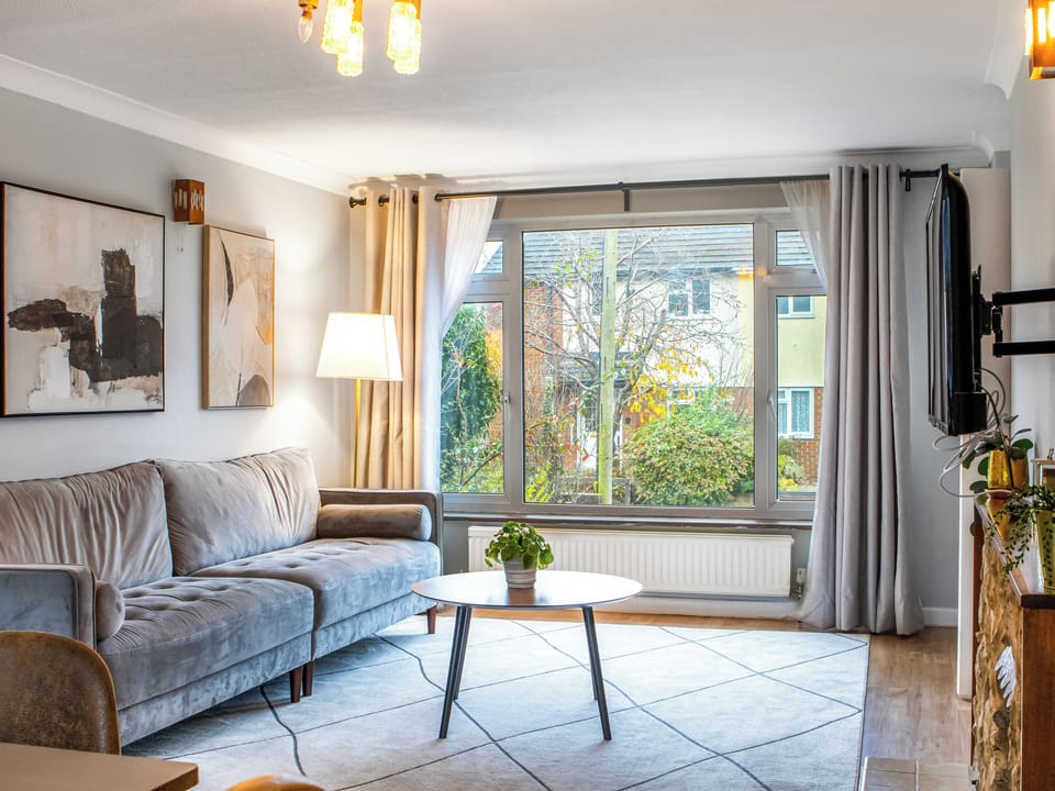 Living area | Everest House, Salisbury, near Dorset
