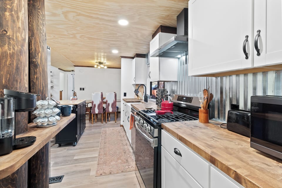 We’ve got everything you need in the kitchen for a home-cooked meal.