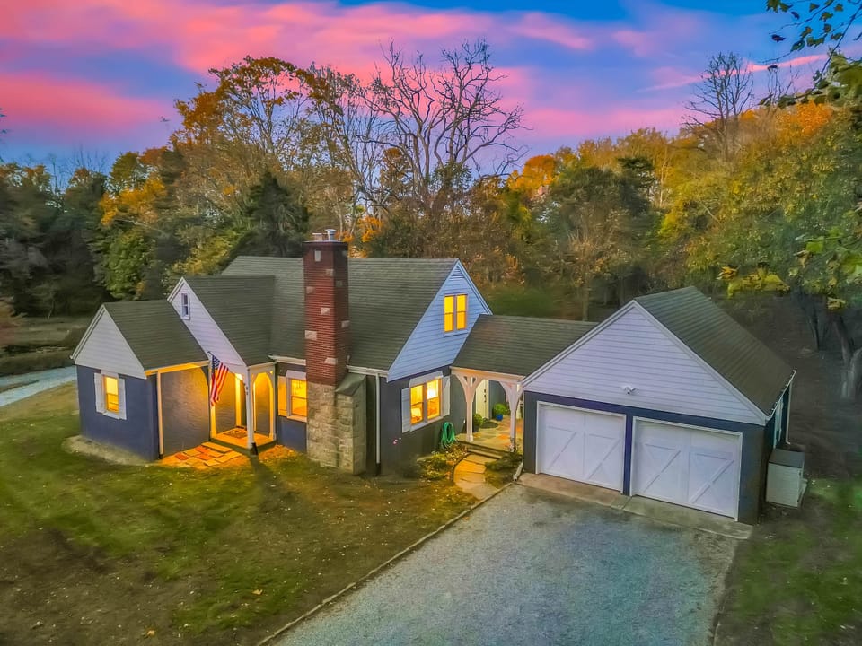 83 North Country Road-112