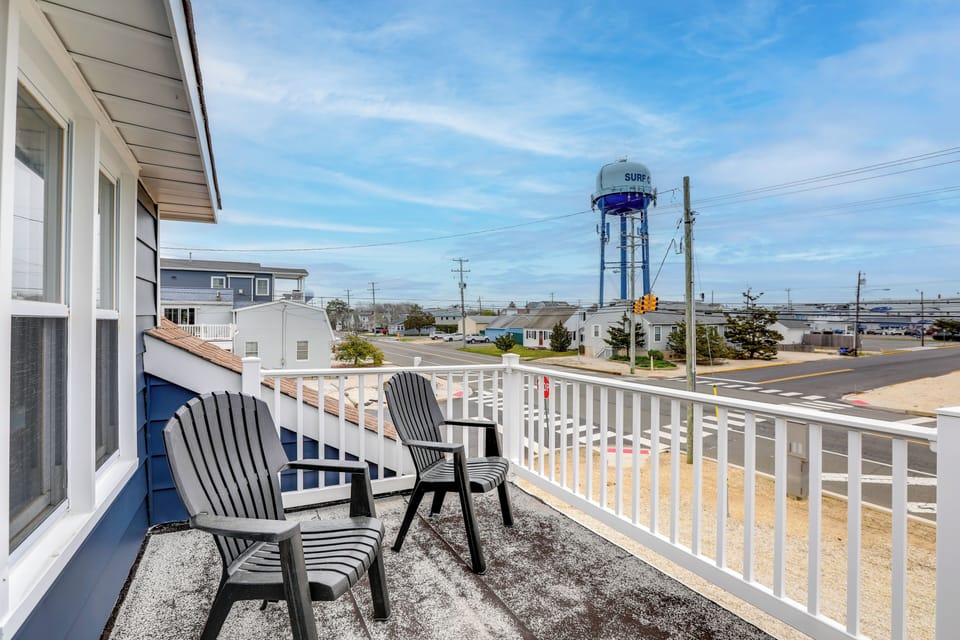 Surf City Vacation Rental | 2BR | 1BA | 1,400 Sq Ft | Stairs to Access