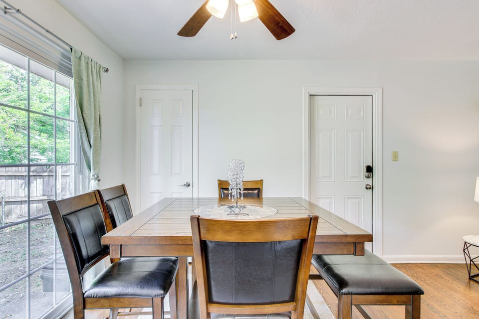 Dining Room | Dining Table