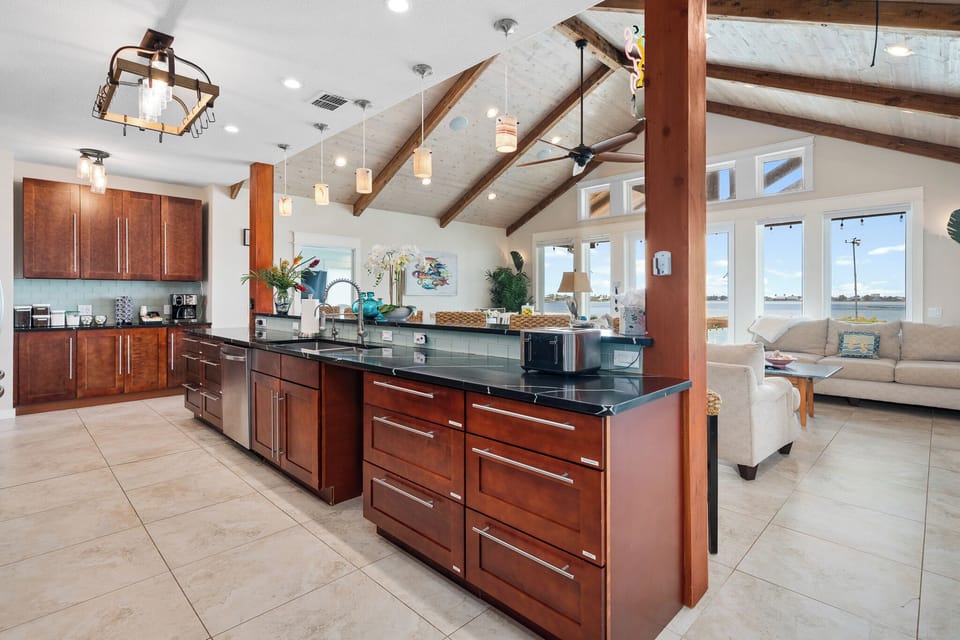 Kitchen - Island