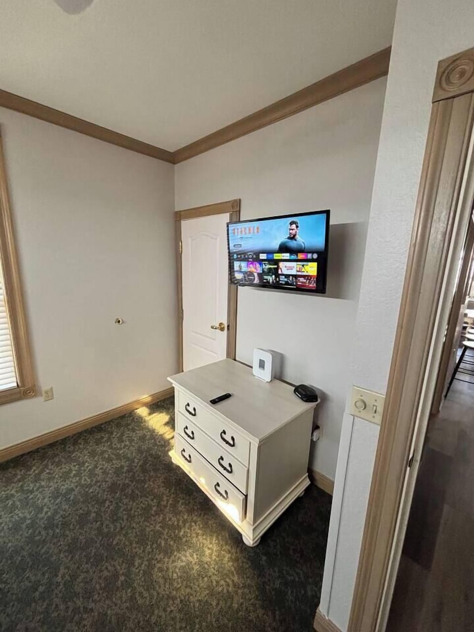 Bedroom 4 - Smart TV & Dresser