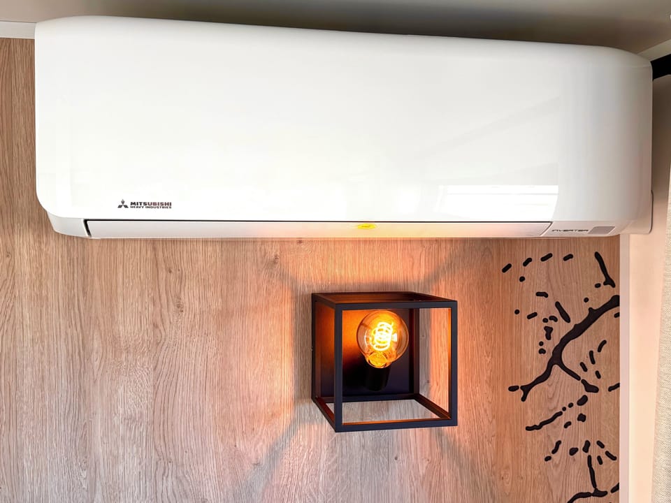 Split air conditioning system