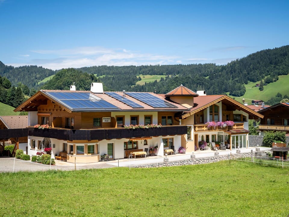 Hotel, Villa
