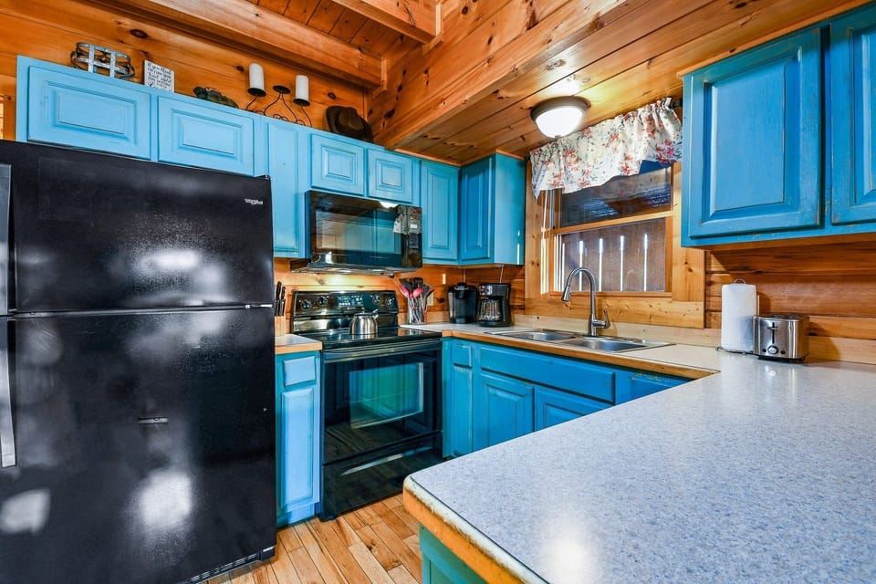 Indoors, Kitchen, Appliance, Refrigerator, Microwave