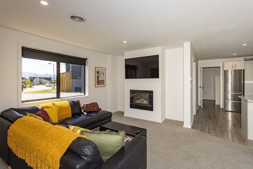 Bright and cosy living room