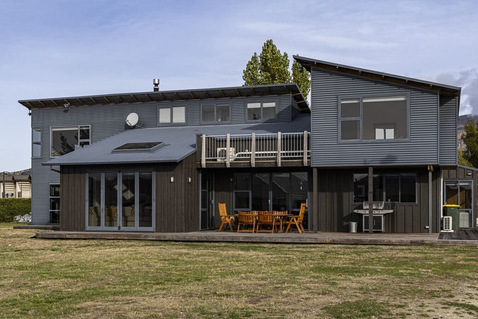 Spacious Outdoor Area