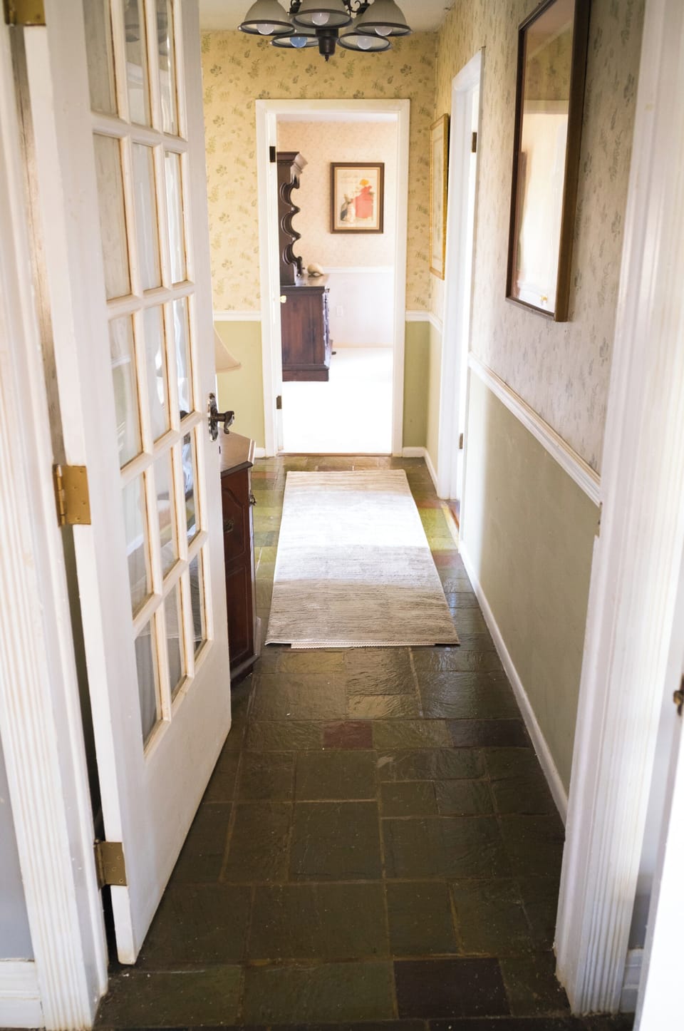 Hallway to bedrooms