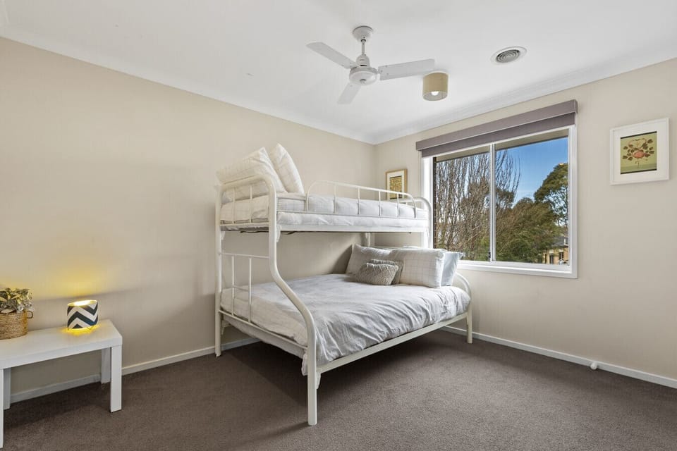 Bright bunk bedroom, ideal for kids or additional guests